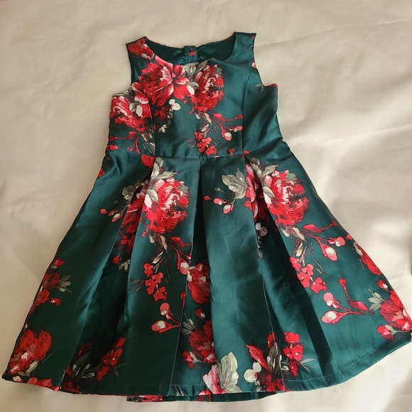 The Children's Place Girls Sleeveless Pleated Floral Dress with Back Cutout